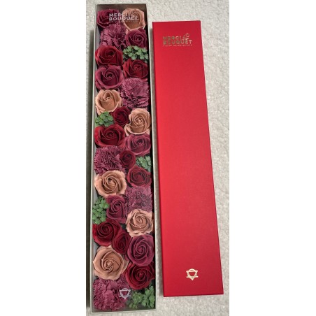 Cutie Extra Lunga - Trandafiri Vintage - Buchet De Sapun - 50x8x9.5cm