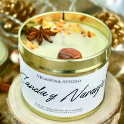 Vela artesanal de soja aromática em lata...