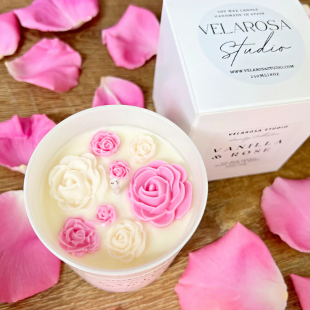 Vela artesanal aromática de soja en lata de "Vainilla & Rosa" - Velarosa Estudio - 300ml