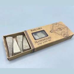 Conos de Incienso Pirámide Frankincense Banjara - Olíbano - Hecho a Mano - Orgánico - Hecho en India - BANJARA Smudge