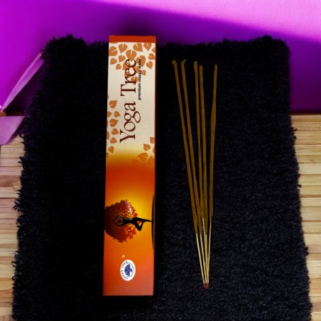 Encens de Yoga Arbre Vert - Premium Masala Sticks - 1 paquet de 15gr.
