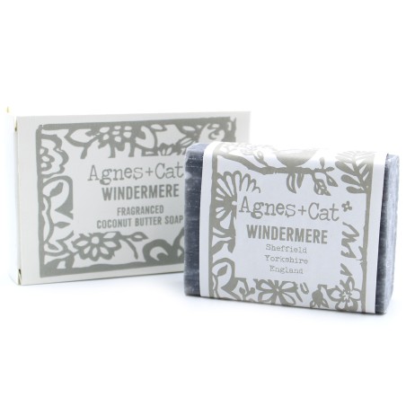Agnes & Cat Lake Breeze Wellbeing Gift Set - Handmade Soap, Solid Shampoo, Lip Balm and Roll-on Oil