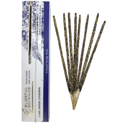 Biologische Nag Champa Blissful Botanics TULASI Natuurlijke Artisan Wierook - Exotische Nag Champa - 8 biologische wierookstokje