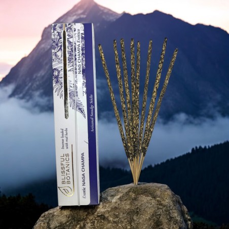 Bio Nag Champa Blissful Botanics TULASI Natural Artisan Räucherstäbchen - Exotisch Nag Champa - 8 Bio Räucherstäbchen