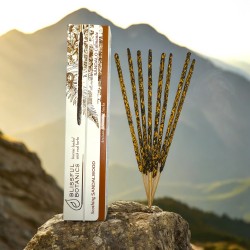 Incienso Orgánico Sándalo Blissful Botanics TULASI Artesano Natural - Sándalo Calmante - 8 barritas incienso orgánicas