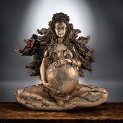 Figurine en résine Gaïa, déesse Terre Mère - 20 x 10 x 15 cm