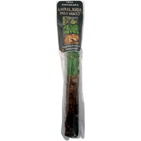 Vela ritualizada com louro, arruda e palo santo, 18 cm - Prosperidade, proteção e boas energias.