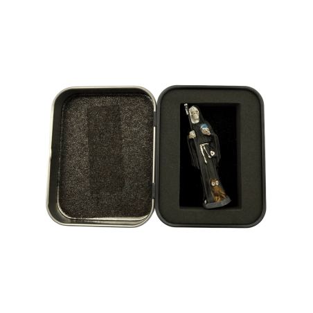 Czarna figurka z żywicy Santa Muerte 5 cm w puszce