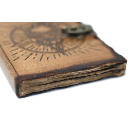 Cuaderno de Cuero Pentágono y Calavera Hojas quemadas (7x5")