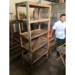 Expositor de seis repisas con ruedas - Madera...